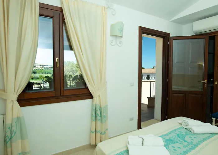 Guesthouse La Locanda - Comfy Rooms & Local Food