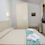 La - Comfy & Local Food Inn Porto San Paolo (Sardinia)