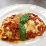 La - Comfy & Local Food