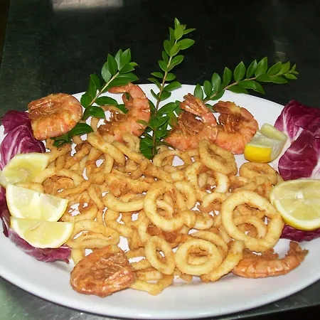 Мини-отель La - Comfy & Local Food *