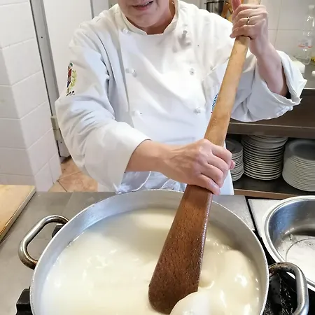 Мини-отель La - Comfy & Local Food