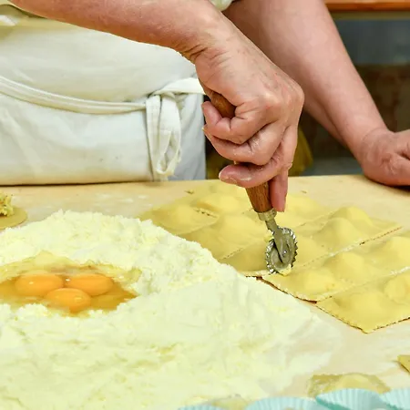 Мини-отель La - Comfy & Local Food