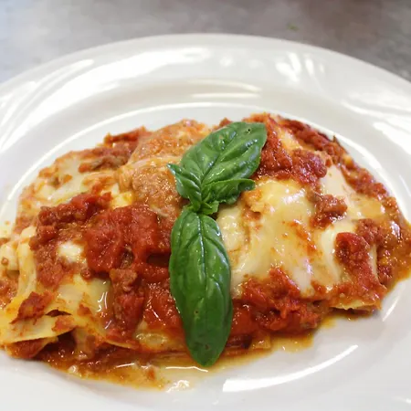 La - Comfy & Local Food