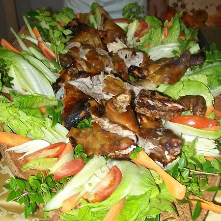 Мини-отель La - Comfy & Local Food *