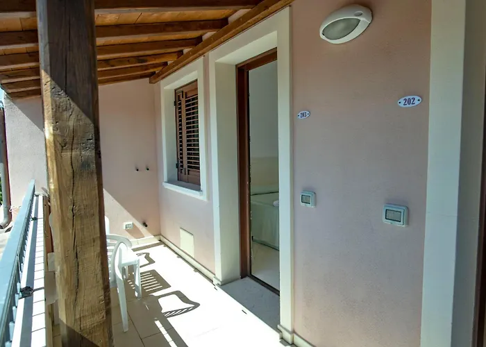 Guesthouse La Locanda - Comfy Rooms & Local Food * Loiri Porto San Paolo