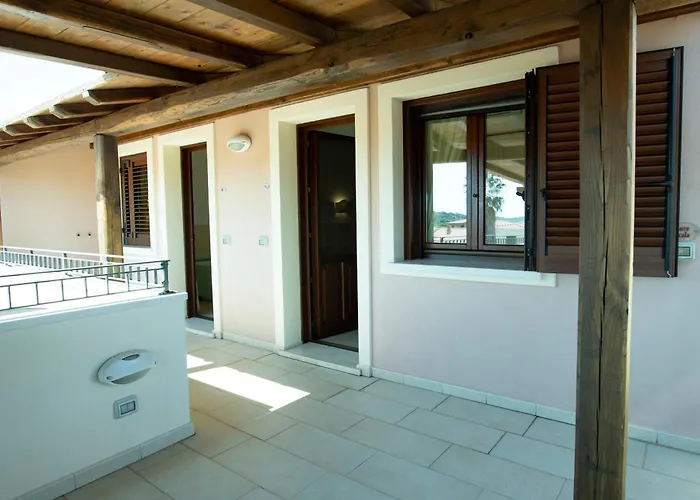 Gasthof Guesthouse La Locanda - Comfy Rooms & Local Food *