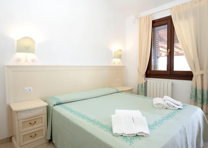 Guesthouse La Locanda - Comfy Rooms & Local Food Loiri Porto San Paolo
